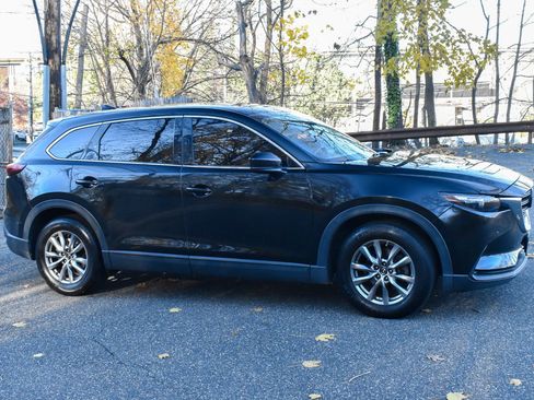 Used 2018 MAZDA CX-9 Touring w/ Touring Premium Package image 12