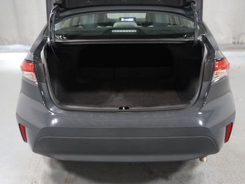 Certified 2025 Toyota Corolla LE FWD image 31