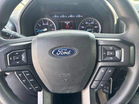 Used 2022 Ford F250 XLT w/ XLT Premium Package AWD/4WD image 21