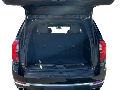 Used 2025 GMC Yukon Denali AWD/4WD image 23