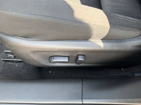 Used 2025 Nissan Altima 2.5 SV FWD image 16