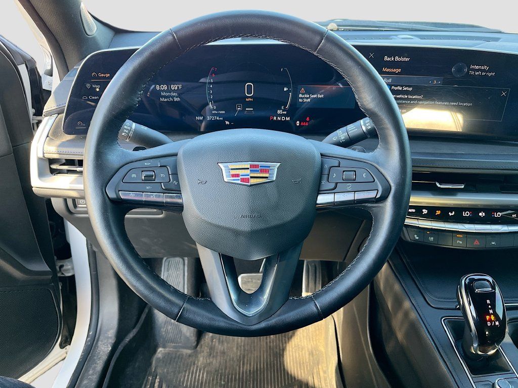 Used 2024 Cadillac XT4 Sport FWD image 11