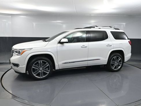 Used 2018 GMC Acadia Denali w/ Technology Package AWD/4WD image 10