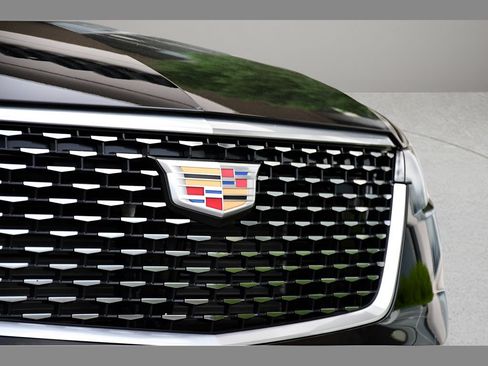 Used 2024 Cadillac XT6 Luxury w/ LPO, Floor Liner Package AWD/4WD image 10