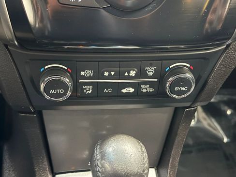 Used 2013 Acura ILX FWD image 33