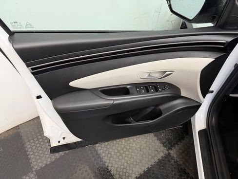 Certified 2023 Hyundai Tucson SE image 20