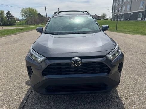 Used 2025 Toyota RAV4 XLE AWD/4WD image 10