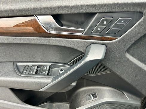 Used 2018 Audi Q5 2.0T Premium Plus w/ Premium Plus Package image 21