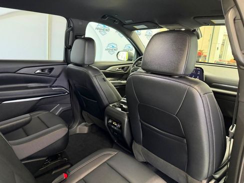 Used 2026 Chevrolet Traverse LT AWD/4WD image 24