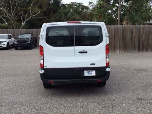 Used 2017 Ford Transit 150 XL image 6