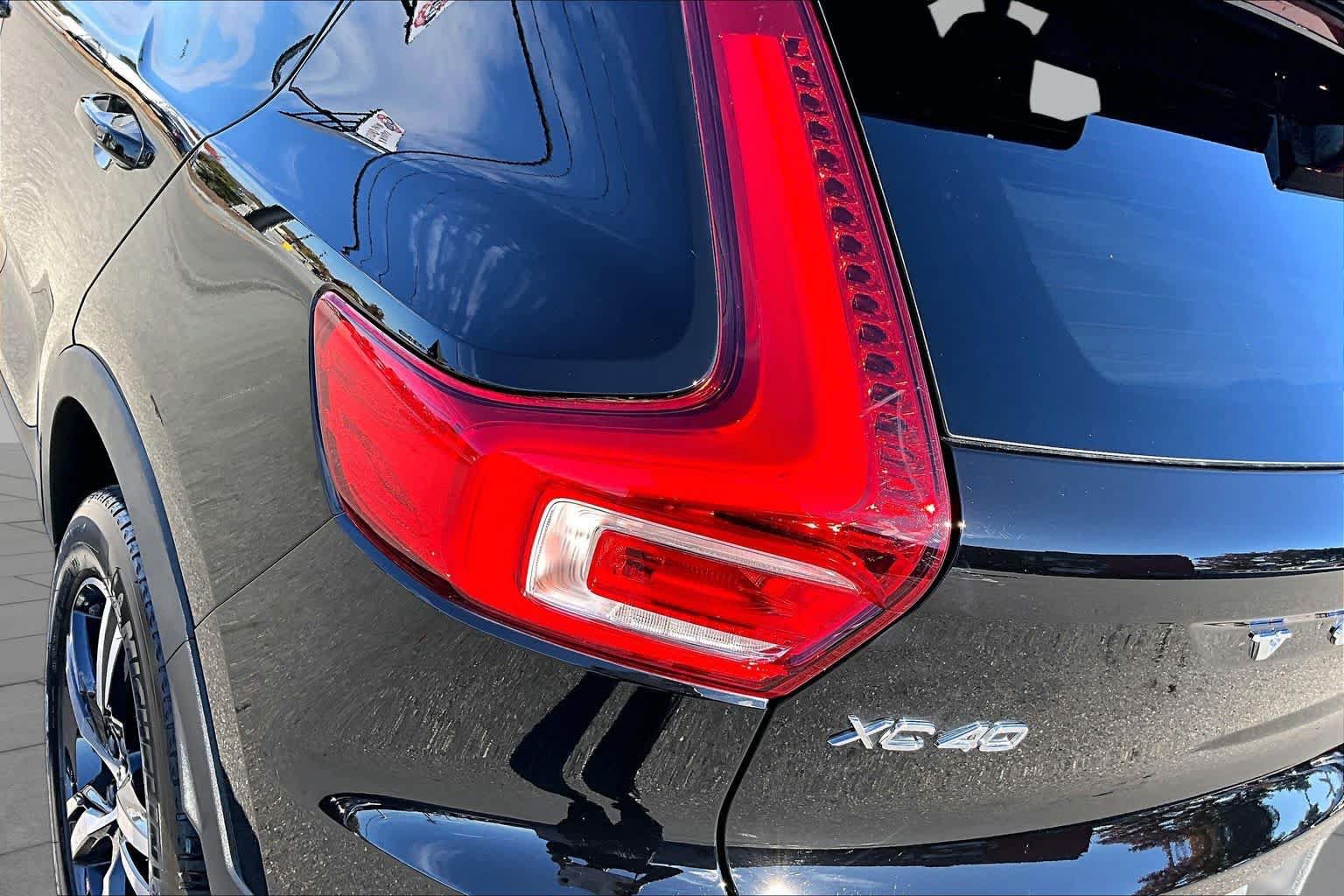 Used 2023 Volvo XC40 B5 Plus w/ Climate Package AWD/4WD image 26