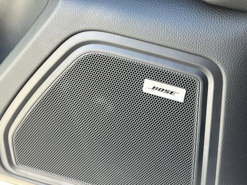 Certified 2026 Porsche Macan AWD/4WD image 35