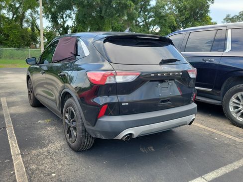 Used 2022 Ford Escape SE w/ Convenience Package FWD image 4