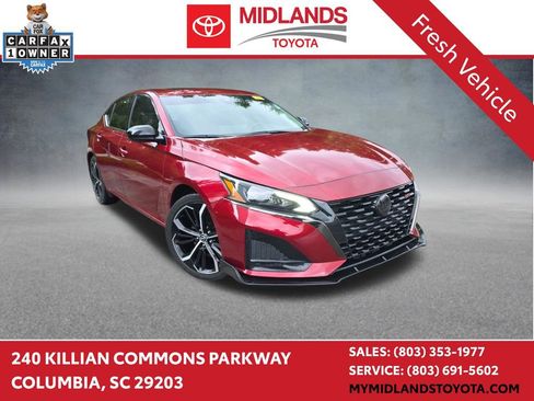 Used 2023 Nissan Altima 2.5 SR w/ SR Premium Package FWD image 1