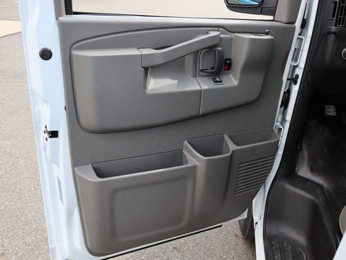 New 2025 Chevrolet Express 2500 w/ Driver Convenience Package image 7