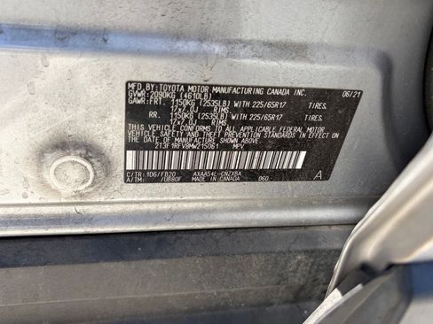 Used 2021 Toyota RAV4 LE w/ Carpet Mat Package (TMS) AWD/4WD image 12