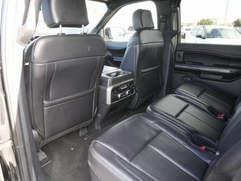 Used 2019 Ford Expedition XLT w/ Equipment Group 202A image 11