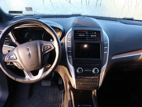 Used 2019 Lincoln MKC Select w/ Select Plus Package AWD/4WD image 8