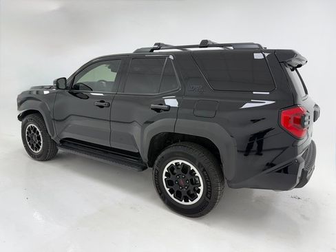 Used 2025 Toyota 4Runner TRD Off-Road Premium image 37