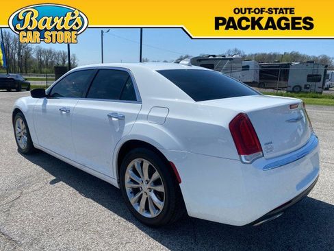 Used 2019 Chrysler 300 Limited AWD/4WD image 4