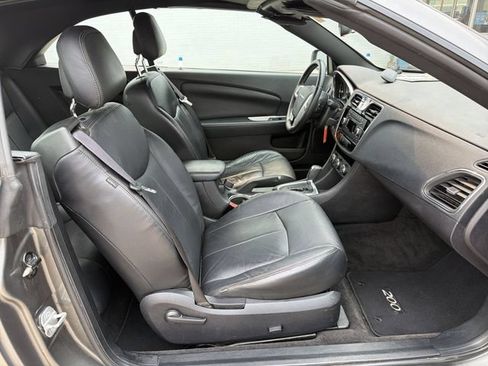 Used 2012 Chrysler 200 Touring FWD image 24