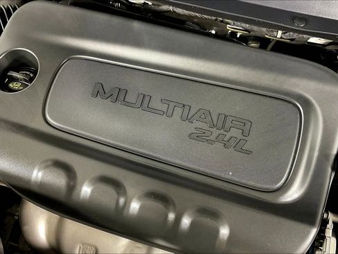 Used 2020 Jeep Cherokee Latitude Plus image 42