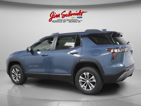 New 2026 Chevrolet Equinox LT FWD image 4