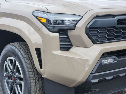 New 2026 Toyota Tacoma TRD Sport image 7