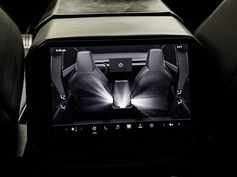 Used 2025 Tesla Cybertruck AWD Crew Cab image 24