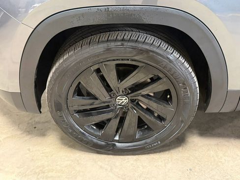 Used 2022 Volkswagen Atlas Cross Sport SE AWD/4WD image 44