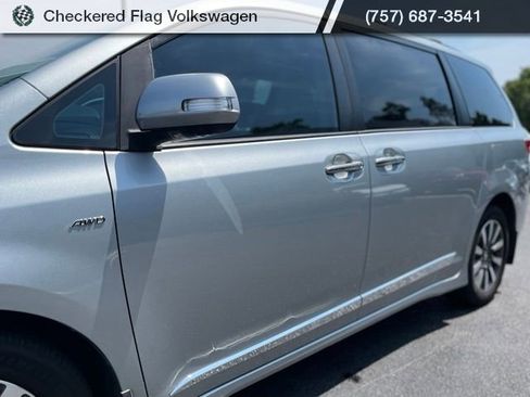 Used 2019 Toyota Sienna Limited Premium w/ Protection Package AWD/4WD image 3