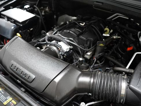 Used 2024 Dodge Durango R/T AWD/4WD image 35