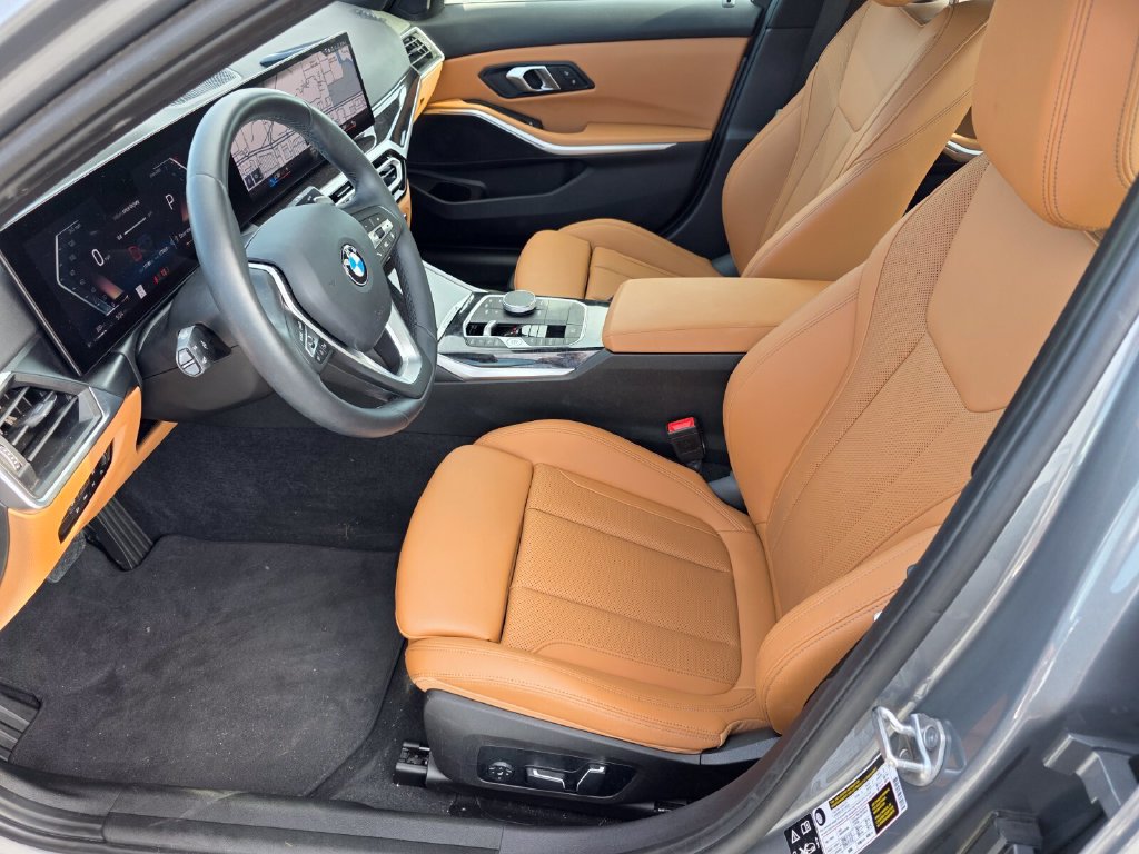 Certified 2024 BMW 330i xDrive Sedan w/ Convenience Package AWD/4WD image 9