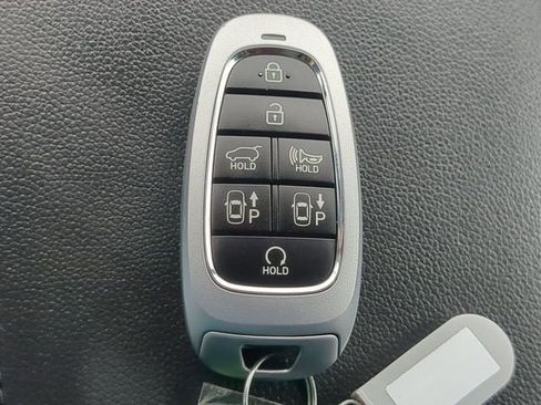 Used 2023 Hyundai Tucson Limited w/ Cargo Package AWD/4WD image 29