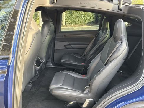 Used 2022 Tesla Model X Plaid image 28