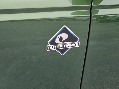 Certified 2025 Ford Bronco Outer Banks AWD/4WD image 9