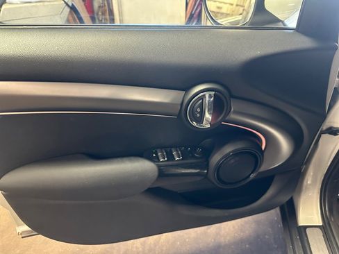 Used 2023 MINI Cooper S image 34