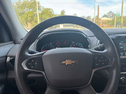 Used 2018 Chevrolet Traverse LT image 10