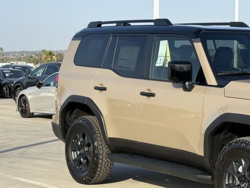 New 2026 Lexus GX 550 AWD/4WD image 5