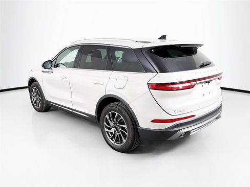 Used 2022 Lincoln Corsair AWD w/ Equipment Group 101A image 5