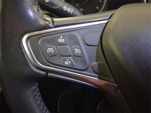 Used 2019 Chevrolet Equinox LT image 23