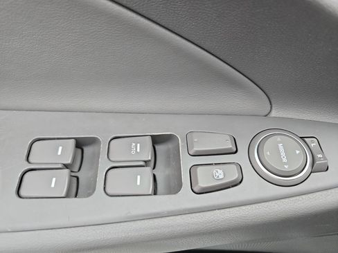 Used 2012 Hyundai Sonata Limited image 25