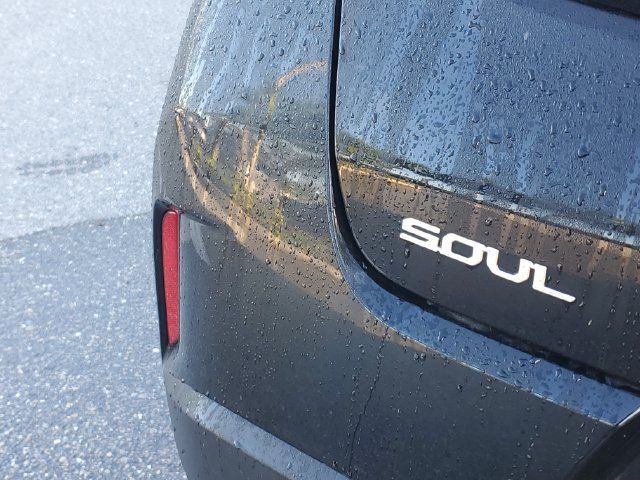 Used 2023 Kia Soul EX FWD image 8