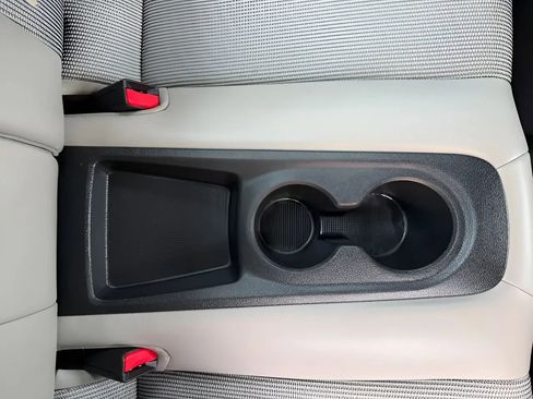 Used 2013 Hyundai Veloster w/ Style Pkg image 33