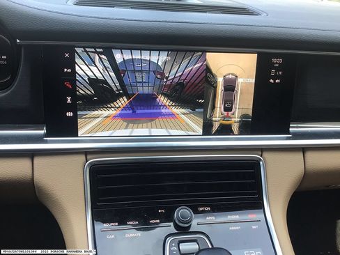 Used 2022 Porsche Panamera image 12