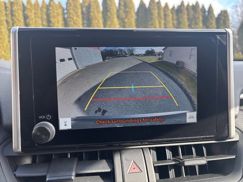 Used 2025 Toyota RAV4 LE image 27