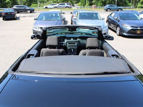 Used 2014 Ford Mustang Convertible RWD image 15