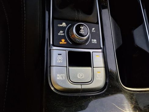 Used 2021 Kia Telluride SX w/ SX Prestige Package image 21