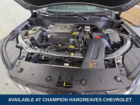 Used 2024 Chevrolet Trax LT w/ Driver Confidence Package FWD image 38