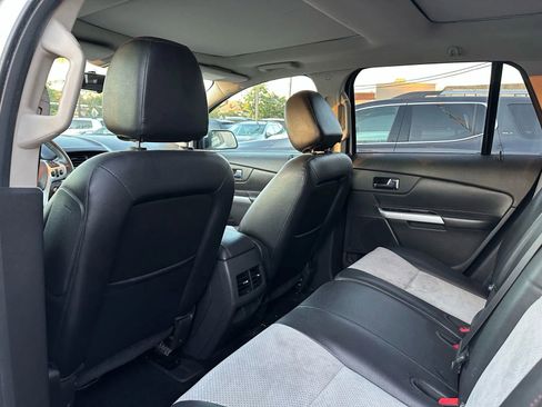 Used 2013 Ford Edge SEL image 12